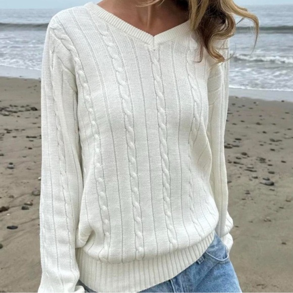 Brandy Melville Sweaters - Brandy Melville Cream Cable Knit V‑Neck Sweater